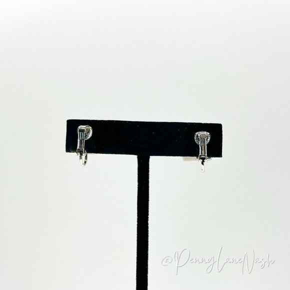 Vintage White Whole Dice Clip On Earrings - Picture 7 of 9